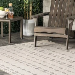 NuLOOM Kiernan Vertical Teardrop Stripe Indoor And Outdoor Area Rug 17 NuLOOM Kiernan Vertical Teardrop Stripe Indoor And Outdoor Area Rug -Home Shop GUEST 2a361a08 5ef0 46ba b221 fbd95a7bac51