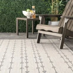 NuLOOM Kiernan Vertical Teardrop Stripe Indoor And Outdoor Area Rug 16 NuLOOM Kiernan Vertical Teardrop Stripe Indoor And Outdoor Area Rug -Home Shop GUEST 2c2d7804 40ba 4381 9e8d 1e9b61a6fa6b
