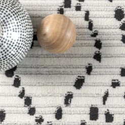 NuLOOM Mila Moroccan Diamond Trellis Area Rug 14 NuLOOM Mila Moroccan Diamond Trellis Area Rug -Home Shop GUEST 304a6944 9c3d 4d2f 9dd5 4b1923d2162c