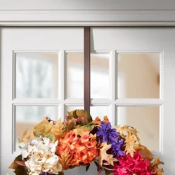 Haute Decor Christmas Adapt Adjustable Top & Bottom Christmas Wreath Hanger Oil-Rubbed Bronze