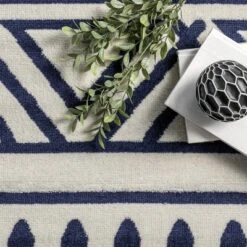 NuLOOM Cecilia Geometric Bands Area Rug 22 NuLOOM Cecilia Geometric Bands Area Rug -Home Shop GUEST 85925436 e62c 4176 883c 38a57dc7a2dd