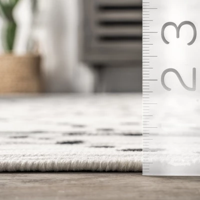 NuLOOM Mila Moroccan Diamond Trellis Area Rug 4 NuLOOM Mila Moroccan Diamond Trellis Area Rug - Image 2