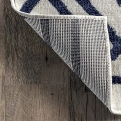 NuLOOM Cecilia Geometric Bands Area Rug 23 NuLOOM Cecilia Geometric Bands Area Rug -Home Shop GUEST cf5794fc fb4a 466e 8068 a0548fc324cf