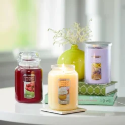 'Vanilla Cupcake' 22oz Original Large Jar - Yankee Candle 8 'Vanilla Cupcake' 22oz Original Large Jar - Yankee Candle -Home Shop GUEST f3b38aba 572b 42d5 9794 095e4b701ec8